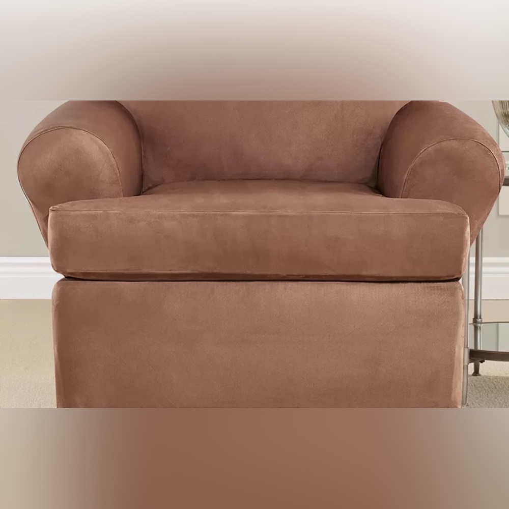 NEW IN PACKAGE. SUREFIT CHAIR COVER